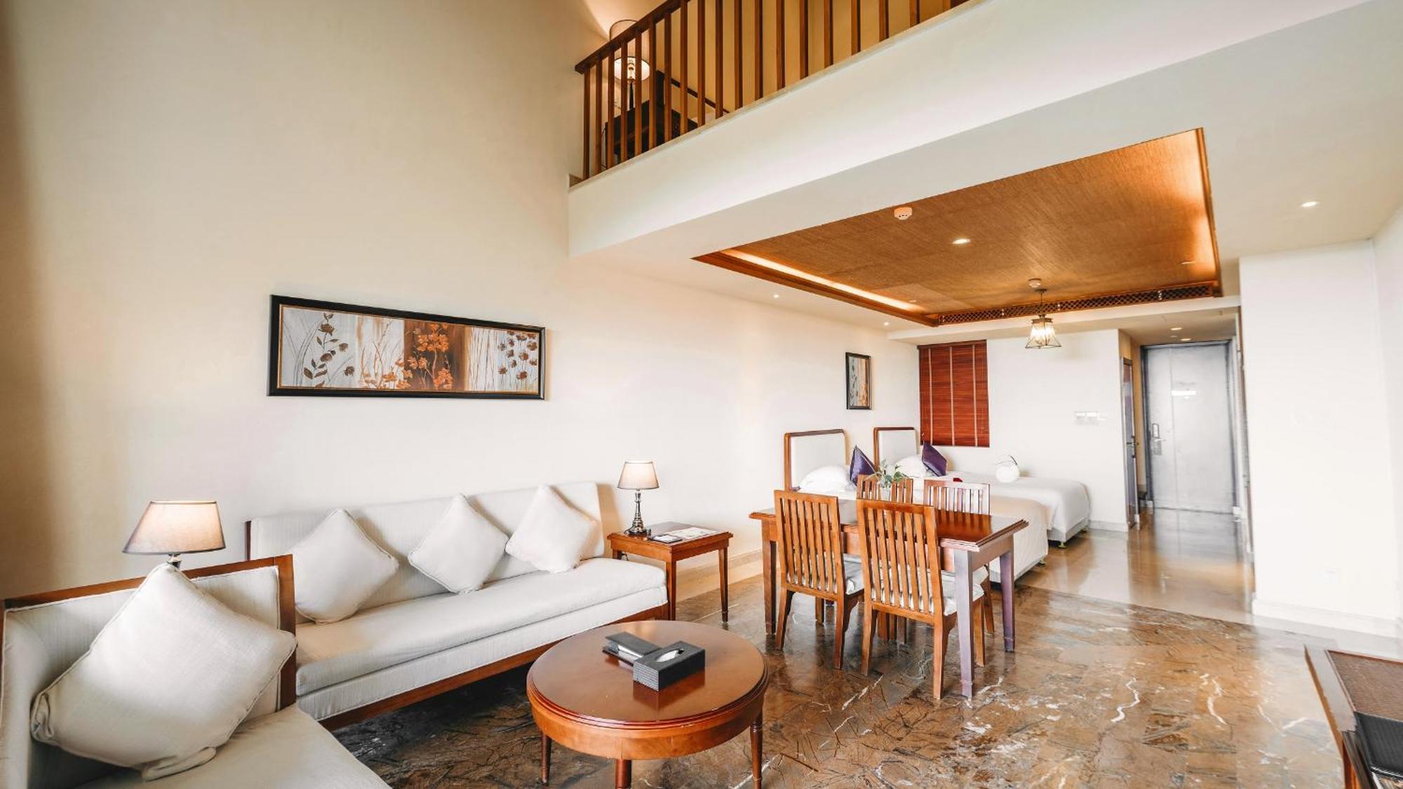 Stony Brook Villa Jianguo Resort Sanya Esterno foto